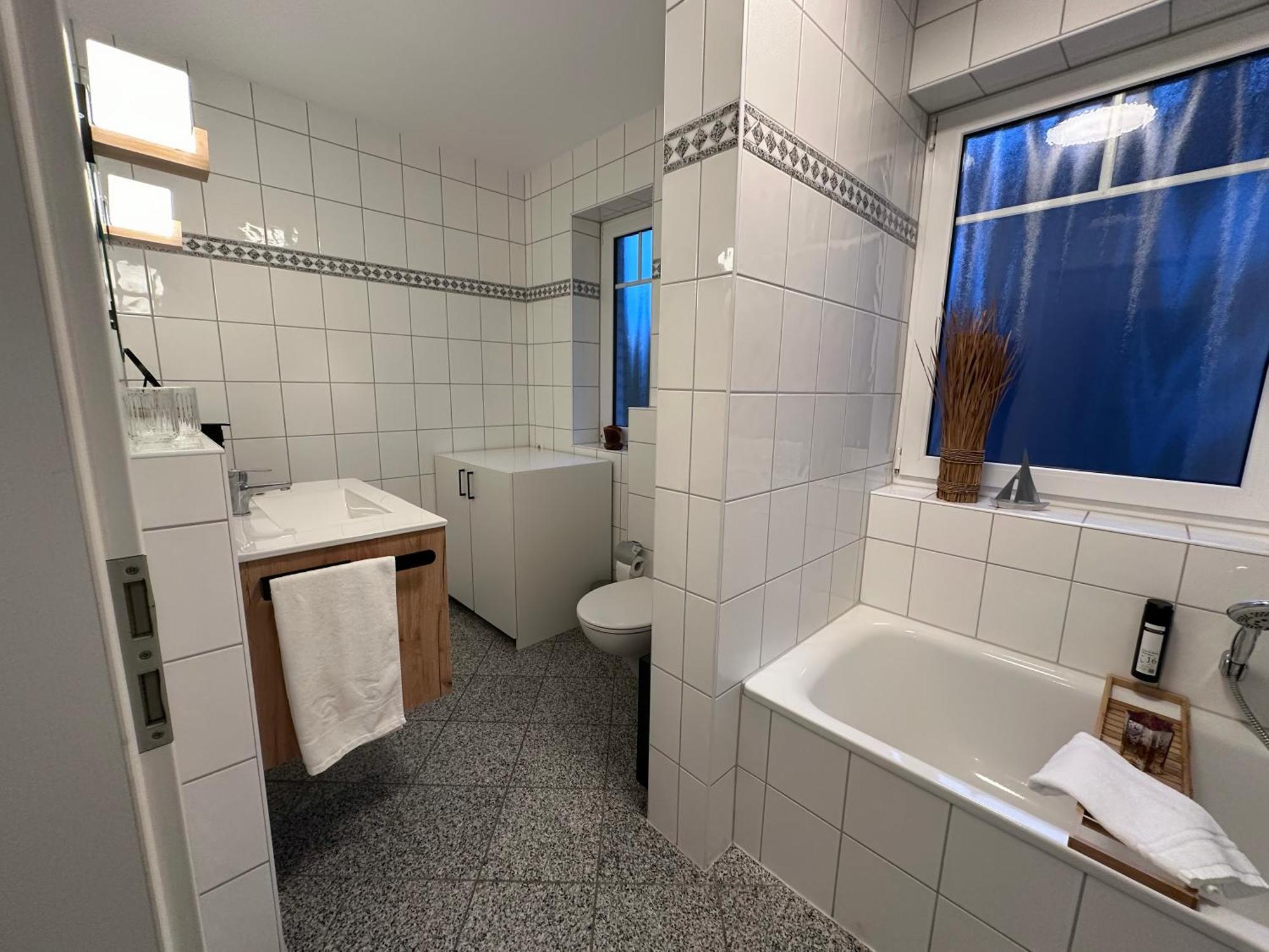 Luxx Downtown - Design-Apartment Zentral Im Ort Bad Zwischenahn Exterior foto